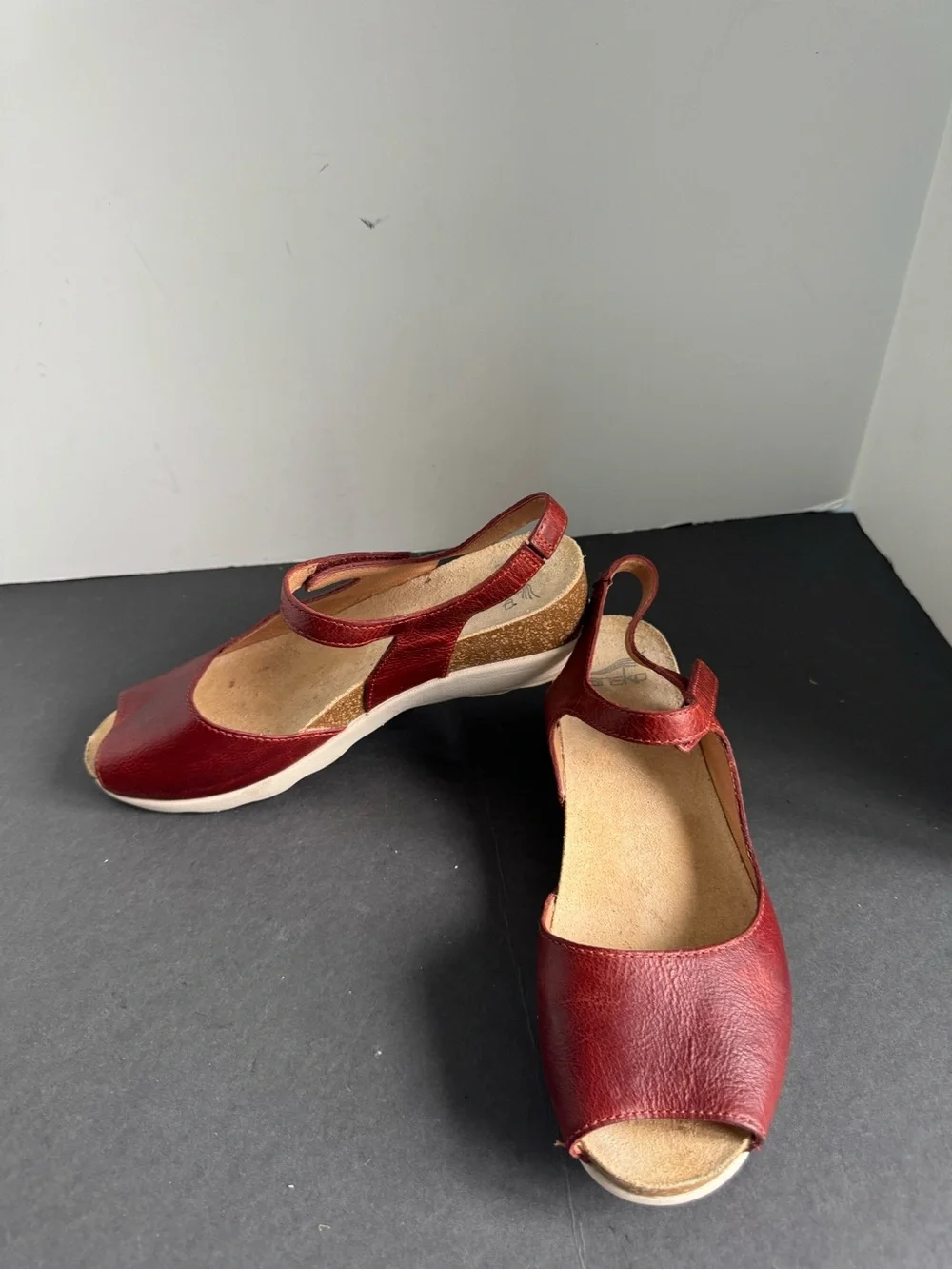 Dansko Marcy Wedge Sandals in red waxy leather. Size EU 39